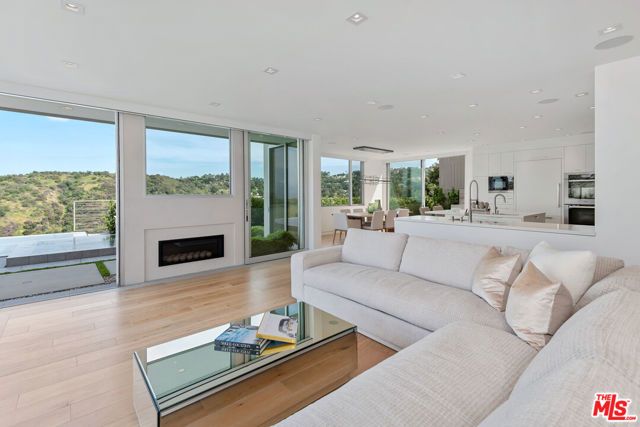 3642 Beverly Ridge Drive, Sherman Oaks, CA 91423