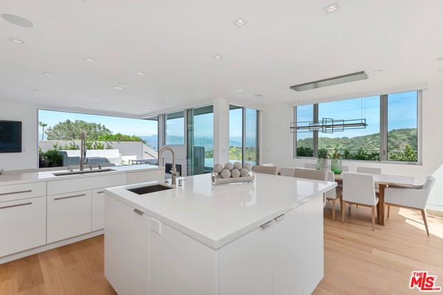 3642 Beverly Ridge Drive, Sherman Oaks, CA 91423