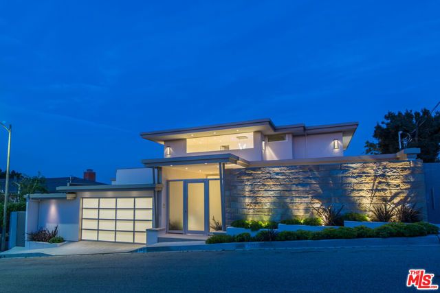 3642 Beverly Ridge Drive, Sherman Oaks, CA 91423