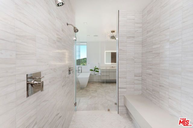 3642 Beverly Ridge Drive, Sherman Oaks, CA 91423