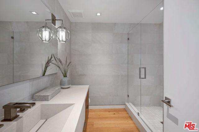 3642 Beverly Ridge Drive, Sherman Oaks, CA 91423
