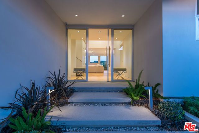 3642 Beverly Ridge Drive, Sherman Oaks, CA 91423