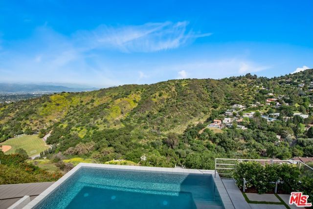 3642 Beverly Ridge Drive, Sherman Oaks, CA 91423