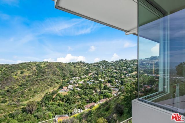 3642 Beverly Ridge Drive, Sherman Oaks, CA 91423