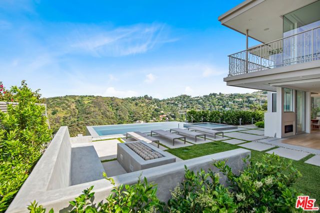3642 Beverly Ridge Drive, Sherman Oaks, CA 91423