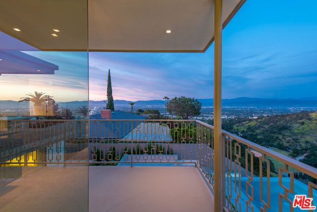 3642 Beverly Ridge Drive, Sherman Oaks, CA 91423