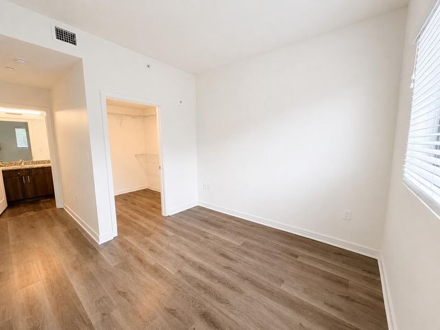 4270 Lakewood Road 207, Lake Worth Beach, FL 33461