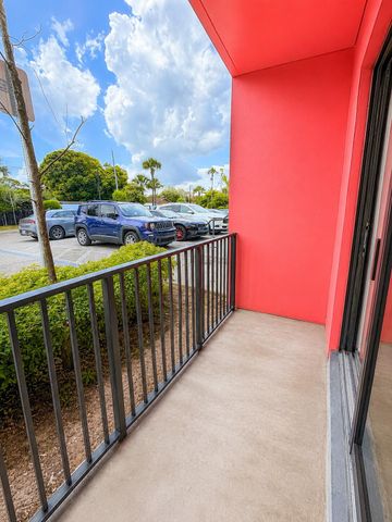 4270 Lakewood Road 207, Lake Worth Beach, FL 33461