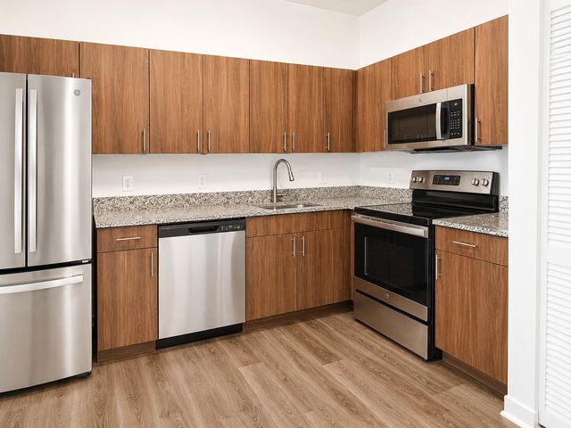 4270 Lakewood Road 207, Lake Worth Beach, FL 33461