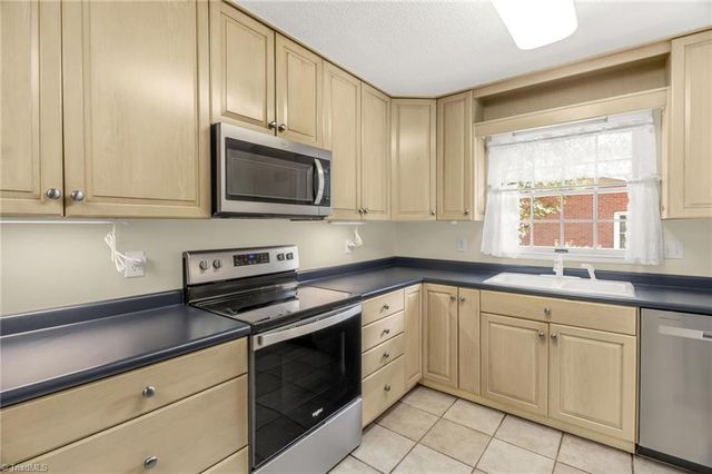 1228 Dovershire Place, High Point, NC 27262