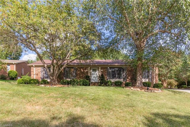 1228 Dovershire Place, High Point, NC 27262
