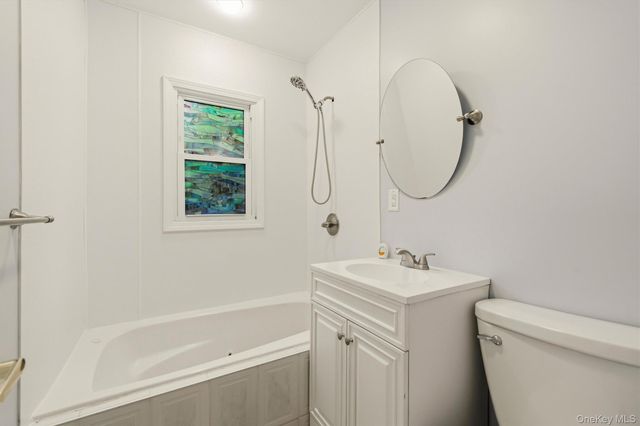 44 Cooper Road, Monroe, NY 10950