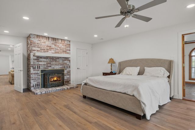 164 Riverside Drive, Hot Springs, AR 71913