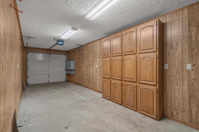 164 Riverside Drive, Hot Springs, AR 71913