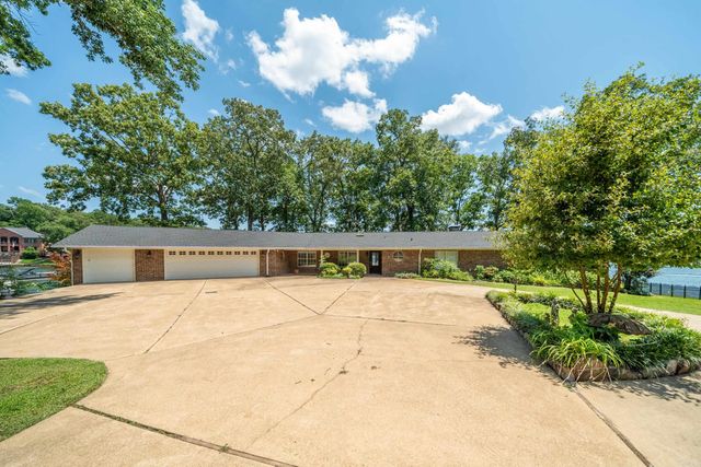 164 Riverside Drive, Hot Springs, AR 71913