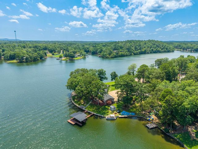 164 Riverside Drive, Hot Springs, AR 71913