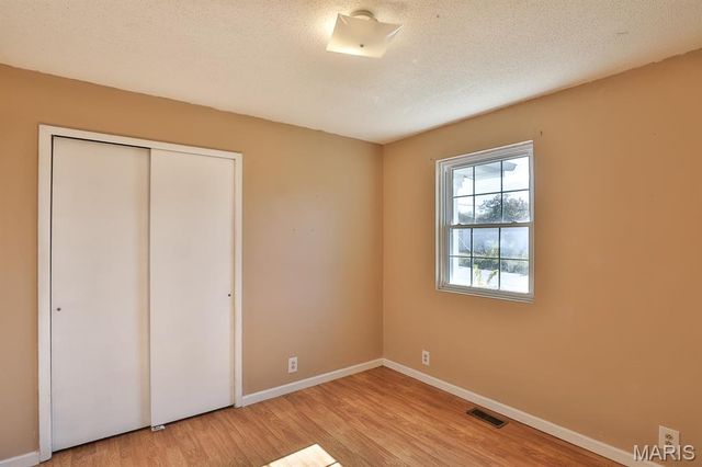 15 Hibbard Street, St Clair, MO 63077