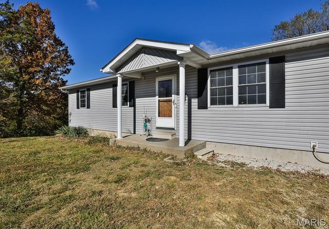 15 Hibbard Street, St Clair, MO 63077