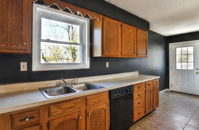 15 Hibbard Street, St Clair, MO 63077