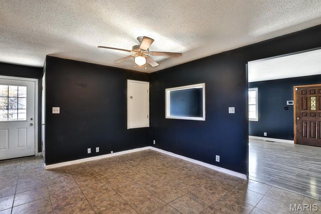 15 Hibbard Street, St Clair, MO 63077