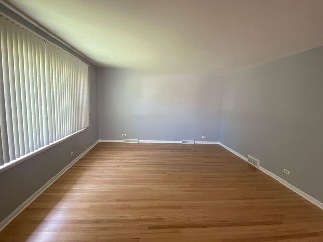 426 E Berteau Avenue, Elmhurst, IL 60126