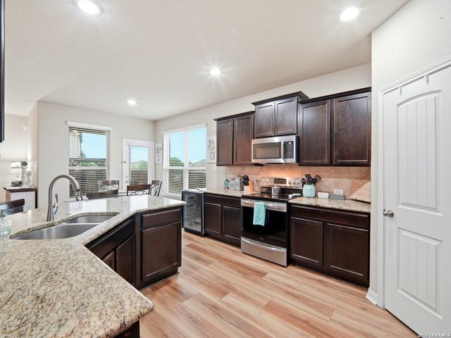 1904 Twisted River, New Braunfels, TX 78130