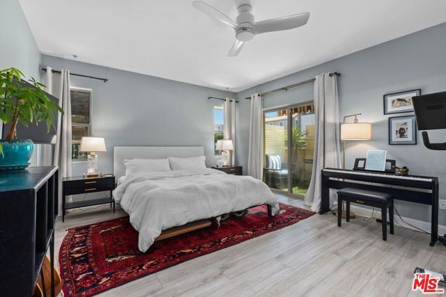 5037 Rosewood Avenue 101, Los Angeles, CA 90004