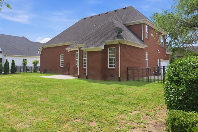 1714 Satinwood Dr, Murfreesboro, TN 37129