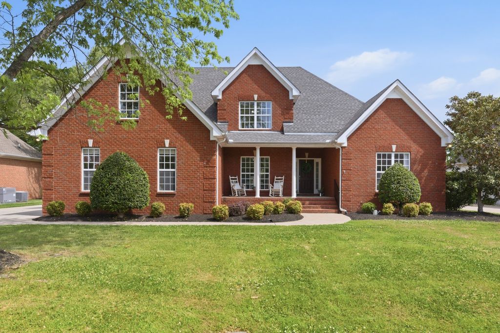 1714 Satinwood Dr, Murfreesboro, TN 37129