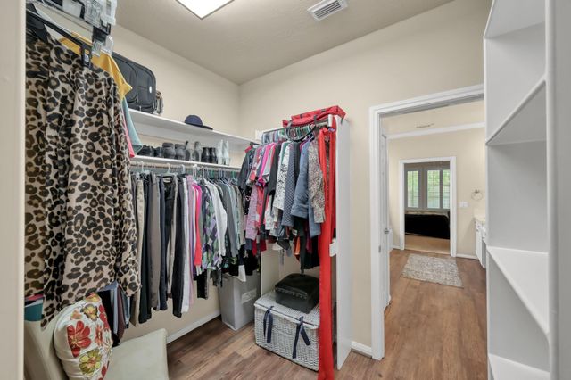 2 Gleneden Court, Conroe, TX 77384