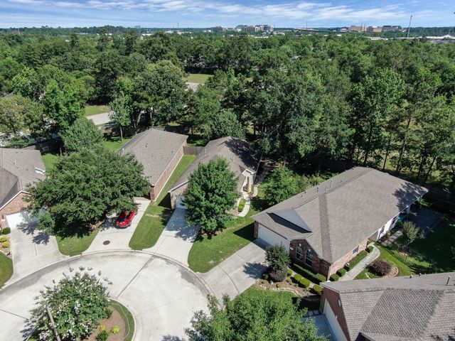 2 Gleneden Court, Conroe, TX 77384