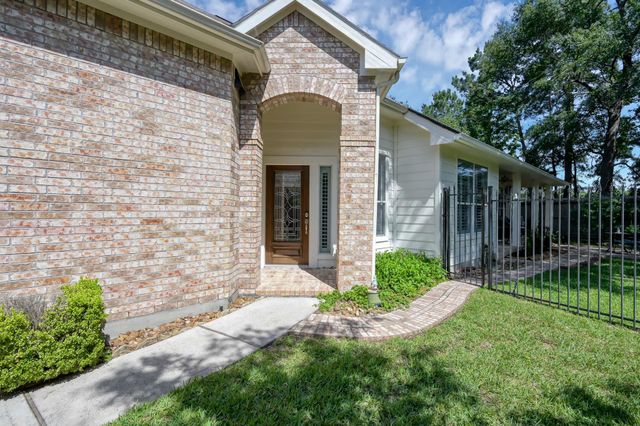 2 Gleneden Court, Conroe, TX 77384