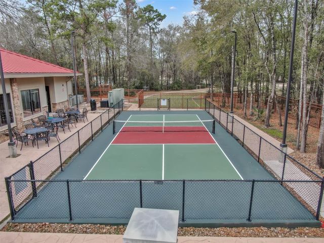 2 Gleneden Court, Conroe, TX 77384