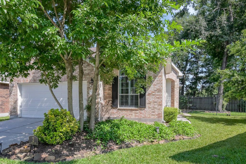2 Gleneden Court, Conroe, TX 77384