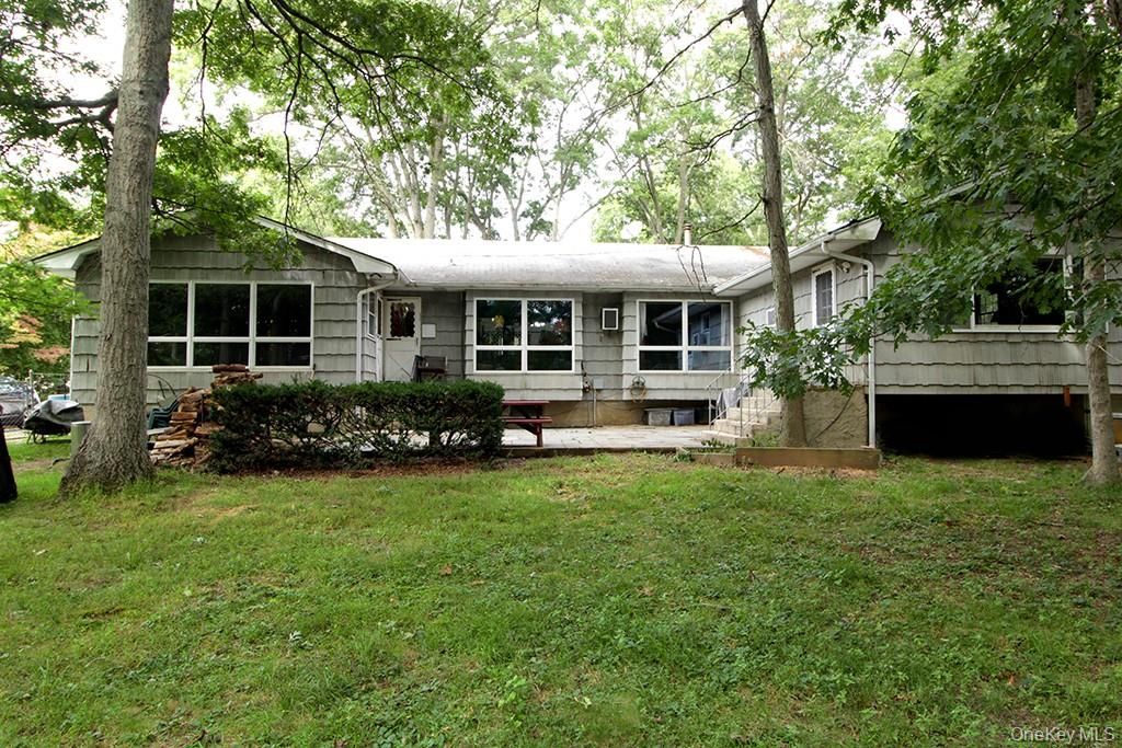 16 Argyle Place, Smithtown, NY 11787 — photo 4