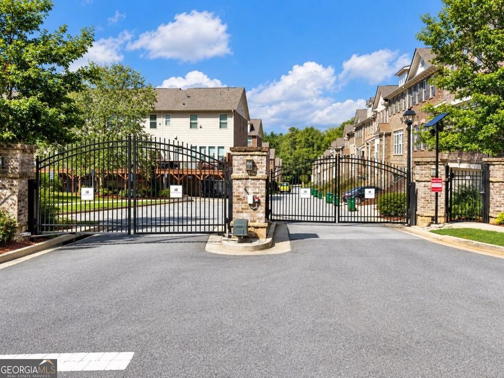 1374 Doublegate Drive, Atlanta, GA 30319 — photo 3