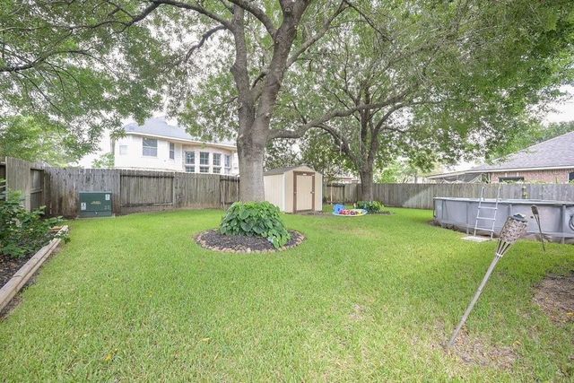 19119 Poplar Trails Lane, Tomball, TX 77375