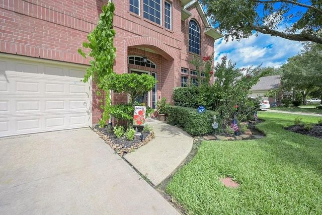 19119 Poplar Trails Lane, Tomball, TX 77375