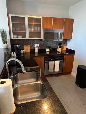 1551 N Flagler Drive 708, West Palm Beach, FL 33401