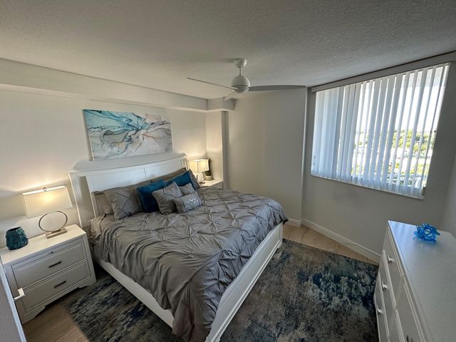 1551 N Flagler Drive 708, West Palm Beach, FL 33401