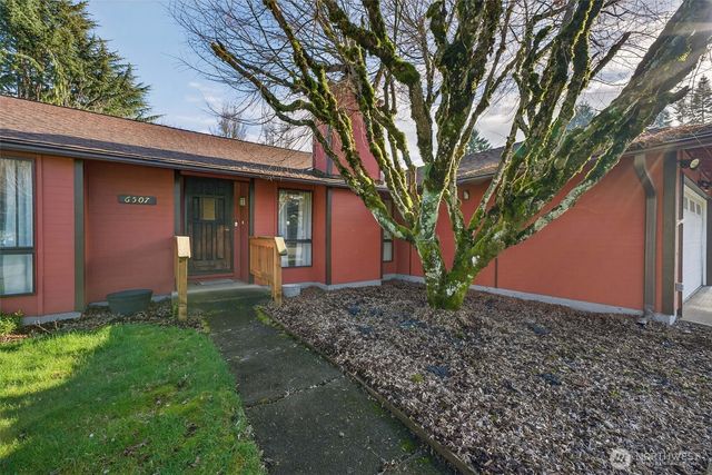 6507 NW Lupin Street, Vancouver, WA 98663