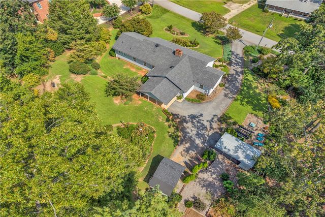 107 Peachtree Drive, Greer, SC 29651