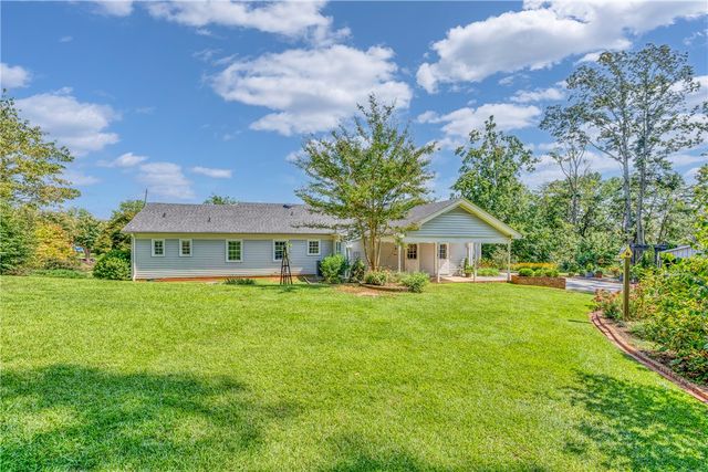 107 Peachtree Drive, Greer, SC 29651