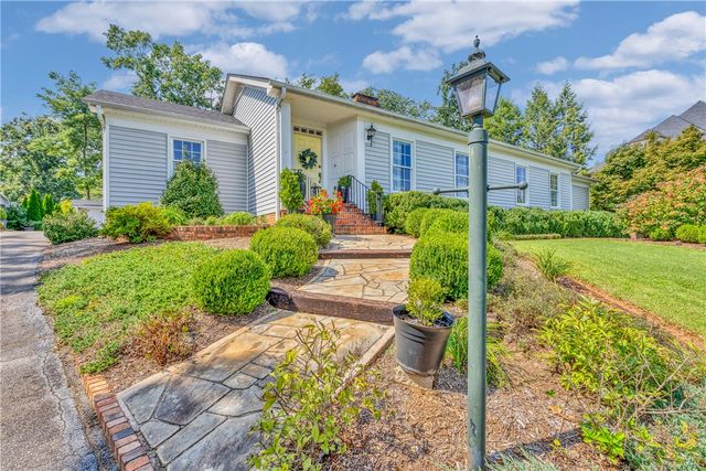 107 Peachtree Drive, Greer, SC 29651