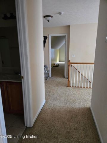 617 Wind Brook Dr, Elizabethtown, KY 42701