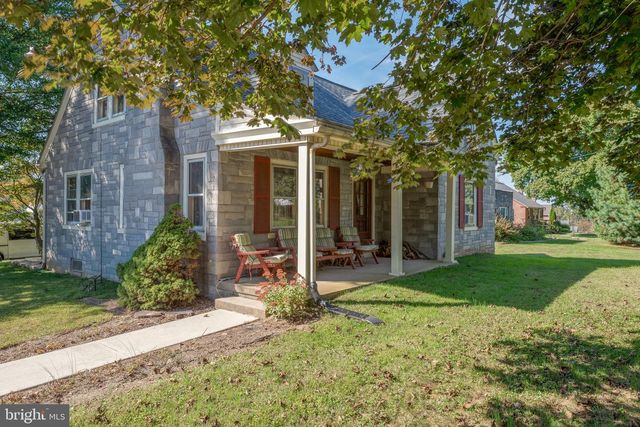 424 LAMPETER RD, Lancaster, PA 17602