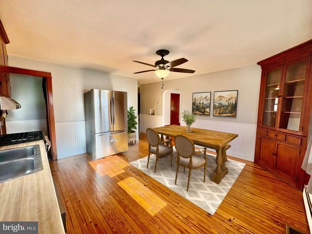 424 LAMPETER RD, Lancaster, PA 17602