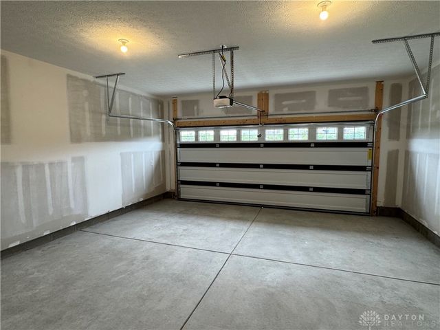 2036 Cedar Lake Drive, Huber Heights, OH 45424