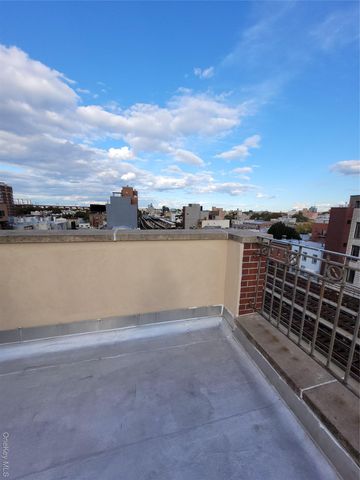 2572 31st Street, Astoria, NY 11102