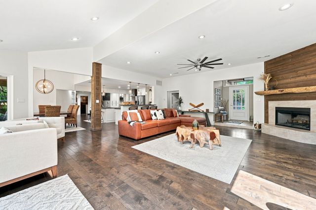 3840 Mockingbird Lane, Midlothian, TX 76065